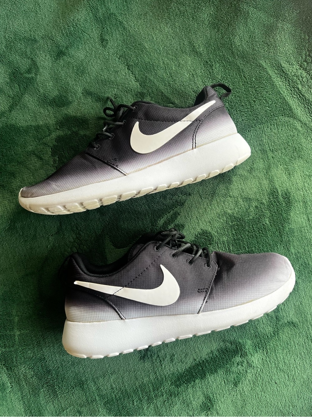 Nike Black and White Gradient Low-Top Sneakers